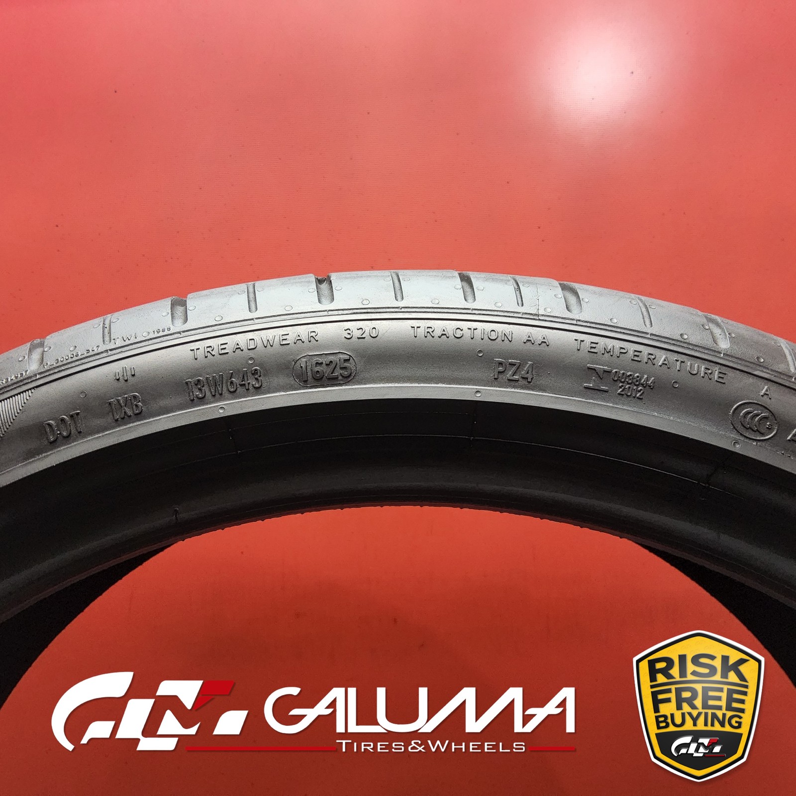 1 Tire LikeNEW Pirelli P-Zero (PZ4) PNCS 255/35R21 2553521 98Y No Repairs #95224