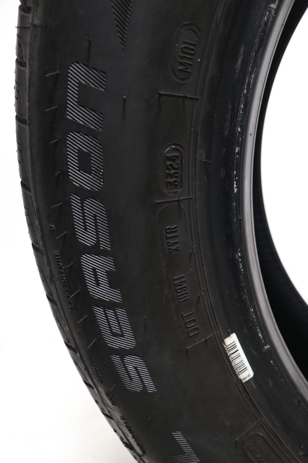 Set of 4 Used 225/60R17 Arizonian Silver Edition All Season – 99H – 8.5-9.5/32