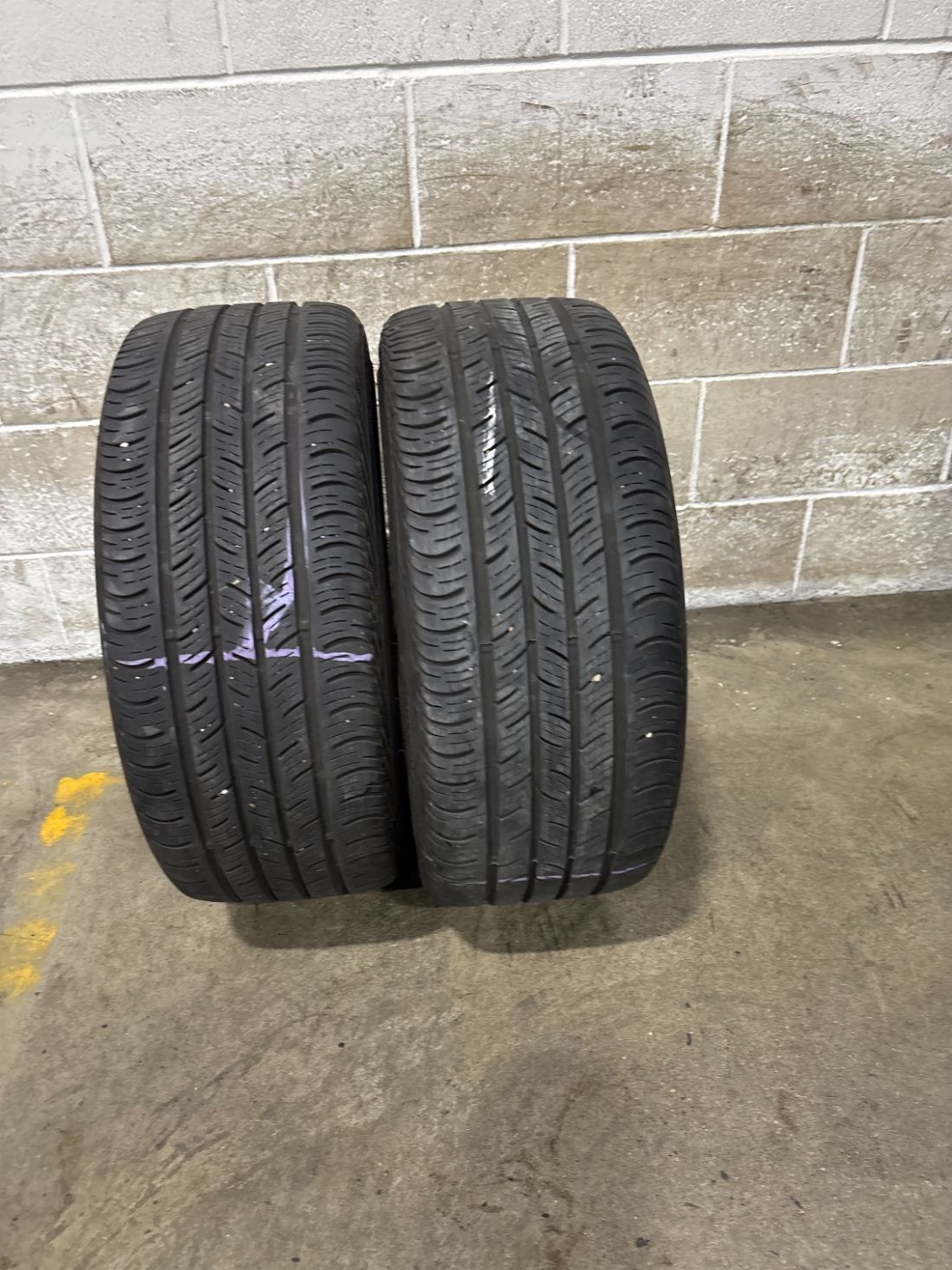 2x P235/40R18 Continental ContiProContact 7/32 91 W Used Tires 2354018