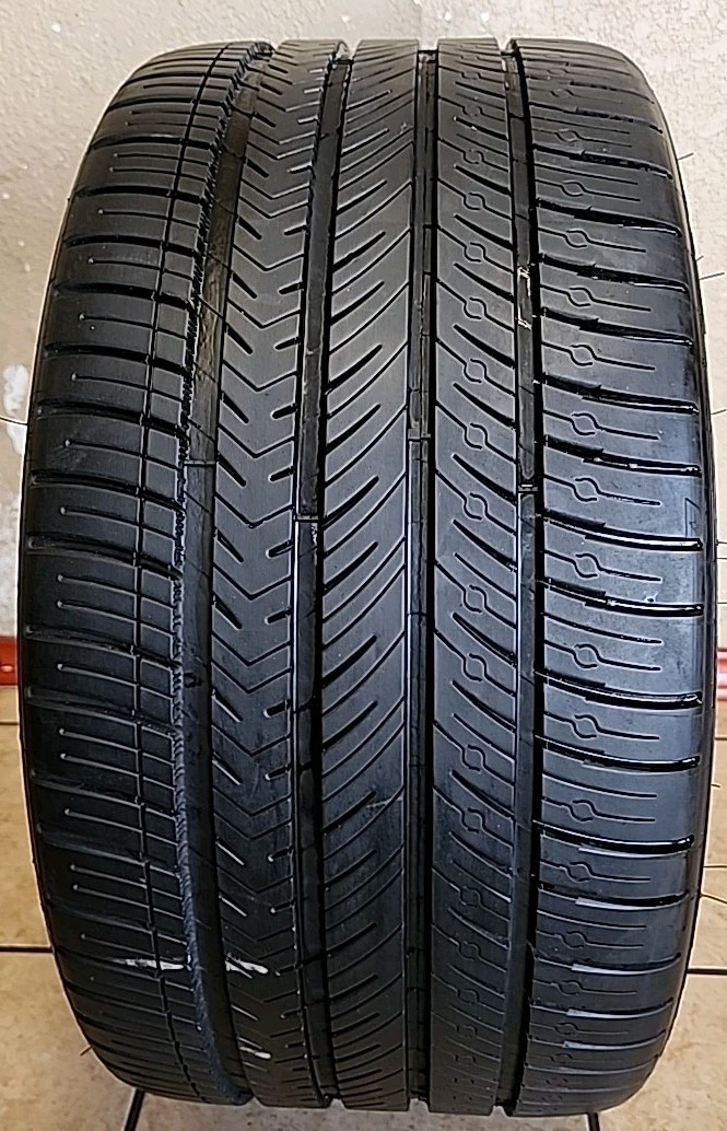 285/35ZR19 99Y Michelin Pilot Sport All Season 4 ZP 8.5/32 DOT 3923 2853519