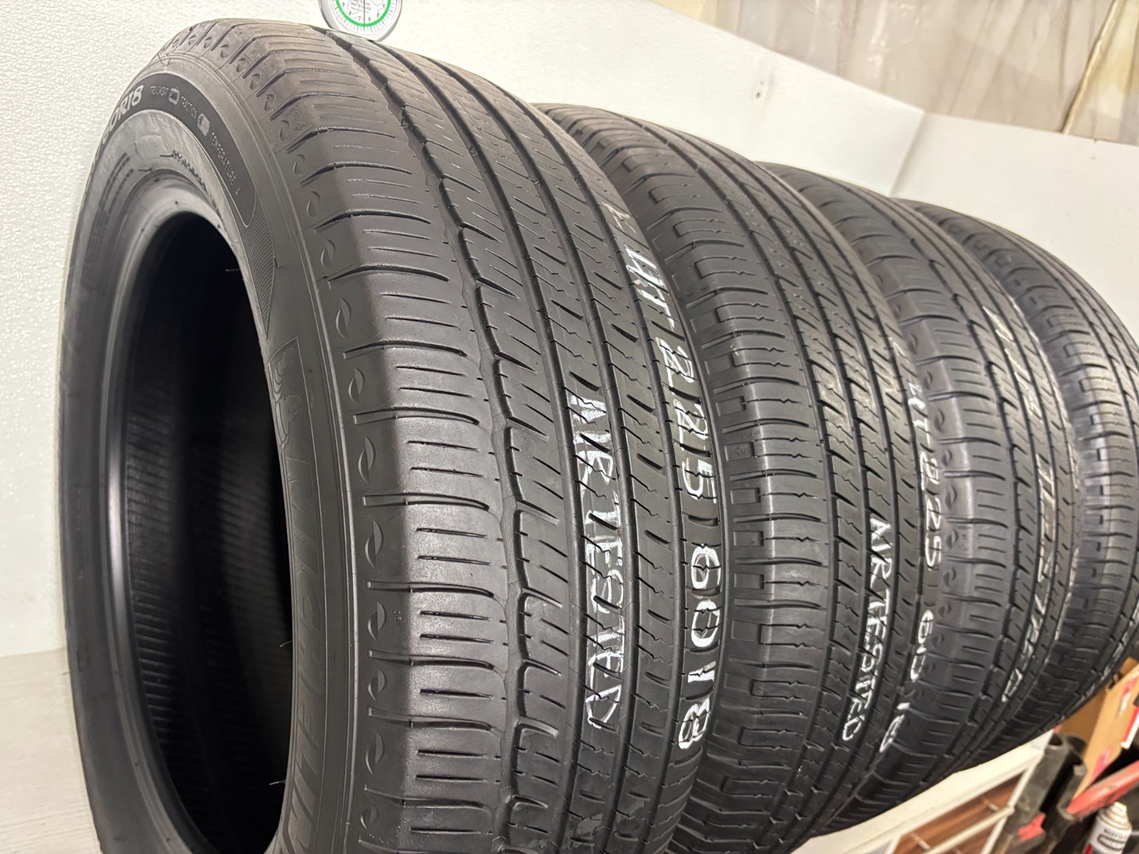 NO SHIPPING ONLY LOCAL PICK UP Set 4 Tires 225 60 18 Michelin Primacy MXM4