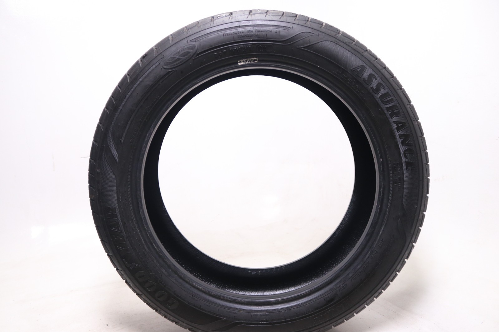 Set of 4 Used 225/55R19 Goodyear Assurance MaxLife – 99V – 11-12/32 No Repairs