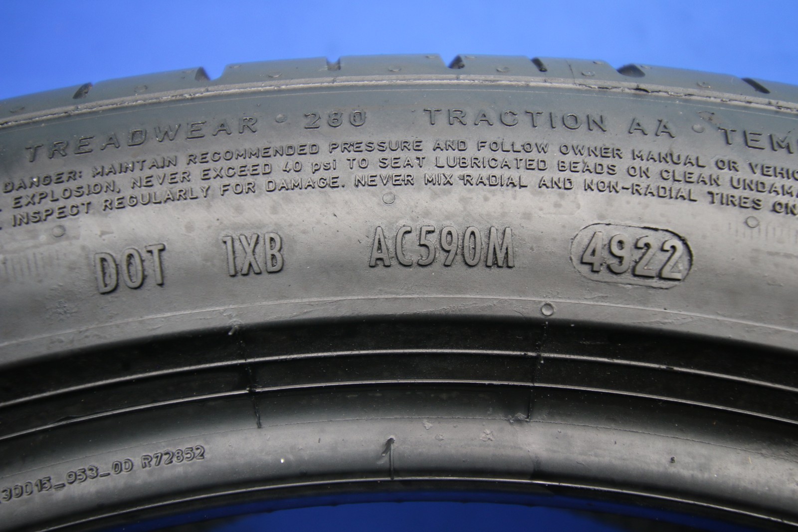1 Used Pirelli Pzero MGT1 PZ4 265/40ZR21 265/40/21 2654021 105Y