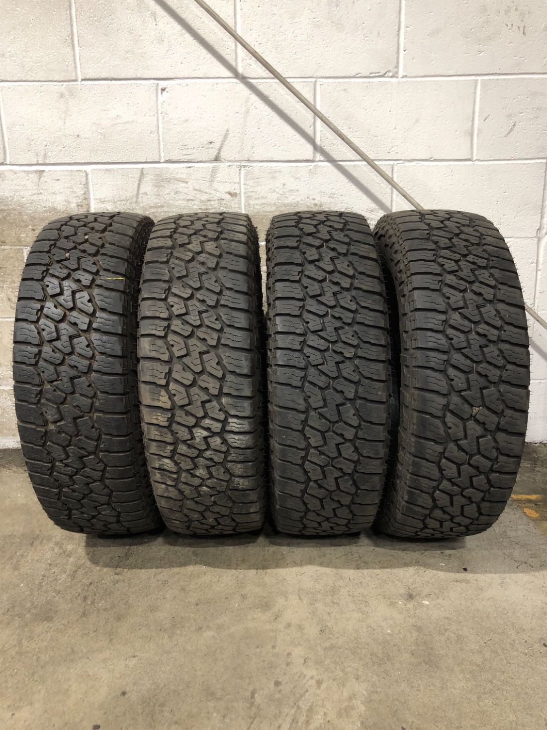 4x P215/65R17 Falken Wildpeak A/T AT3W 11/32 99 T Used Tires 2156517
