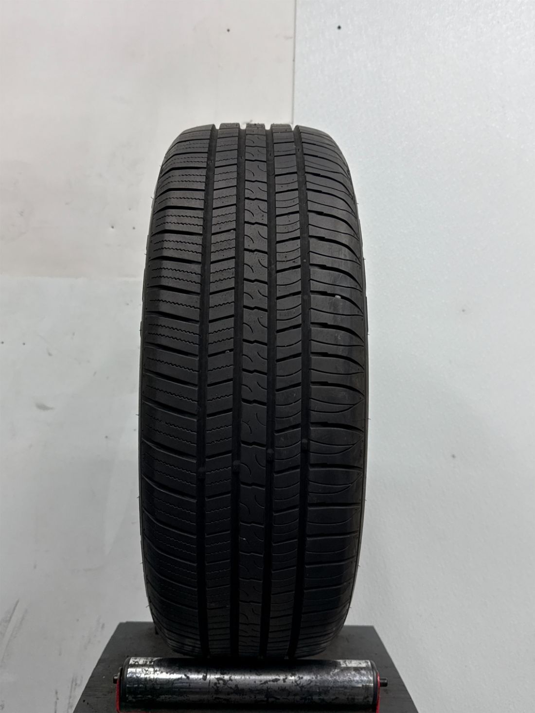 Used P225/60R18 Atlas Force HP 100 H – 9/32