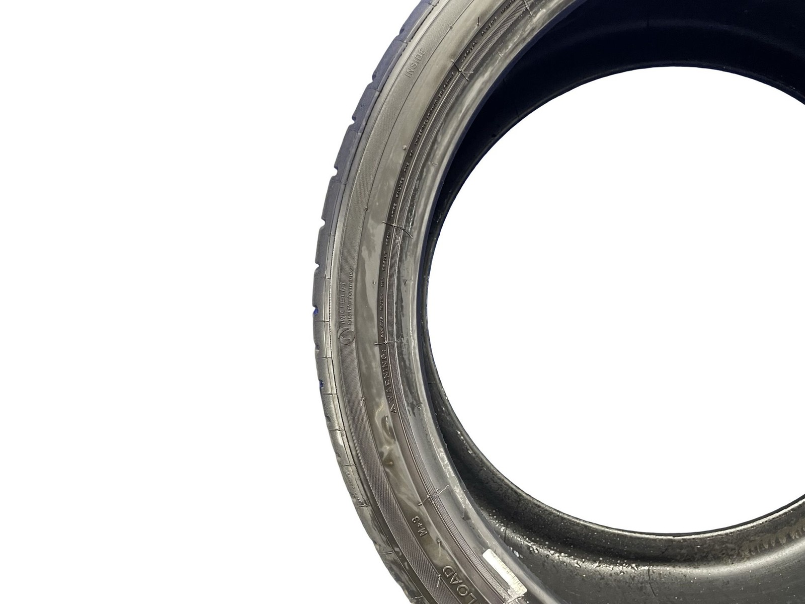 285/30ZR20 99Y MICHELIN PILOT SPORT ALL SEASON 4 6/32NDS DATECODE 3223