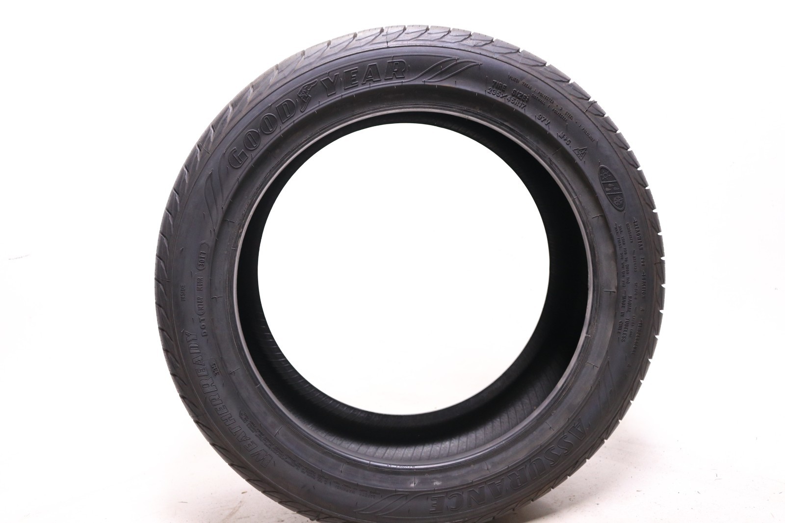 Set of 4 Take Off 235/45R17 Goodyear Assurance WeatherReady – 97V – 9.5-10/32