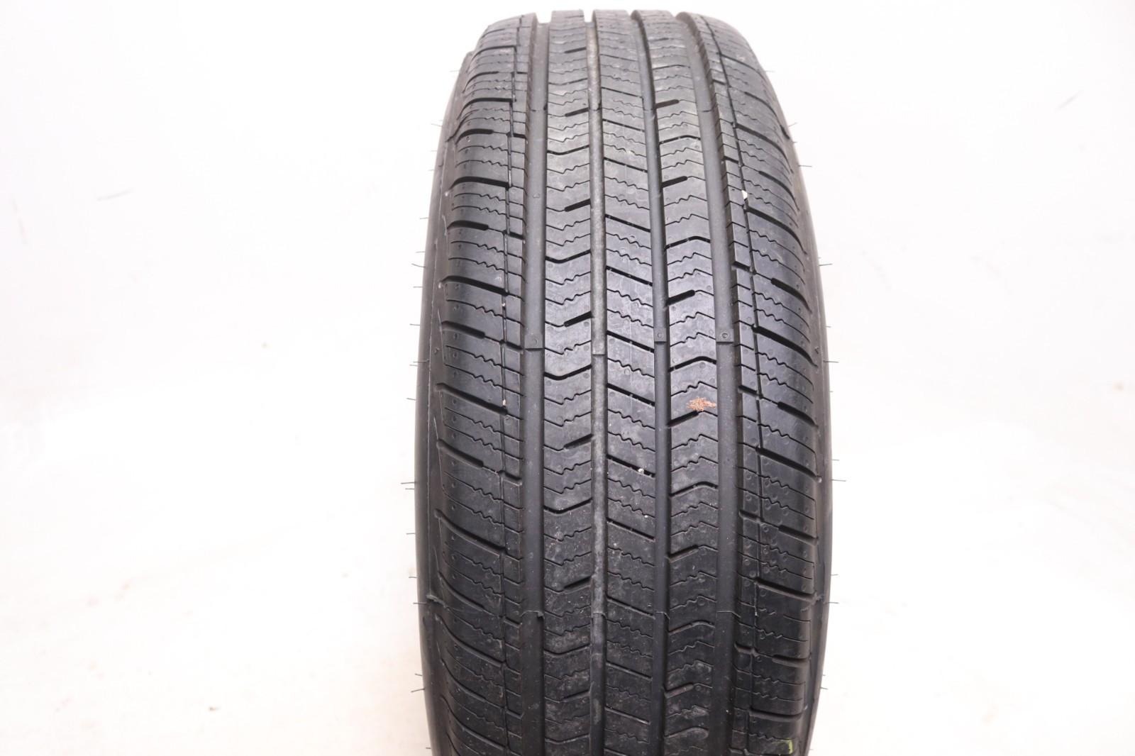 Set of 4 Used 205/65R16 Arizonian Silver Edition All Season – 95H – 9-10/32