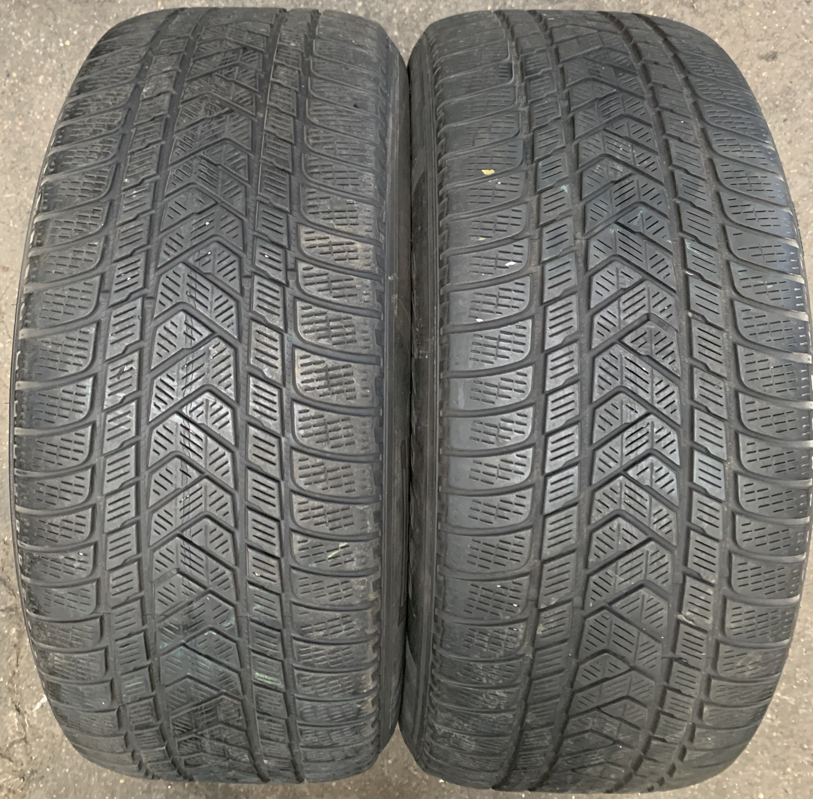 2 Winter Tires Pirelli Winter Scorpion TM MO M+S 275/50 R20 113V RA330