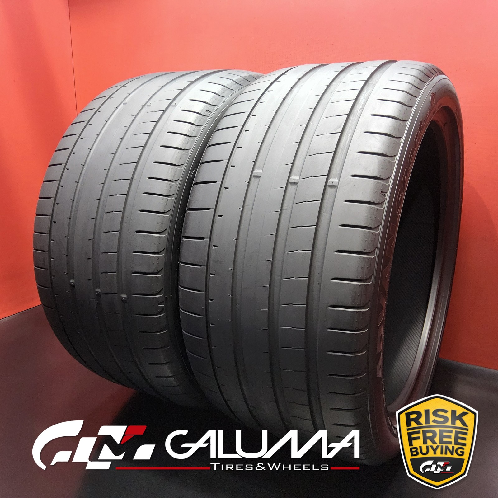 Set of 2 Tires Yokohama ADVAN Sport V107D MO1 325/35ZR22 325/35/22 114Y #96225