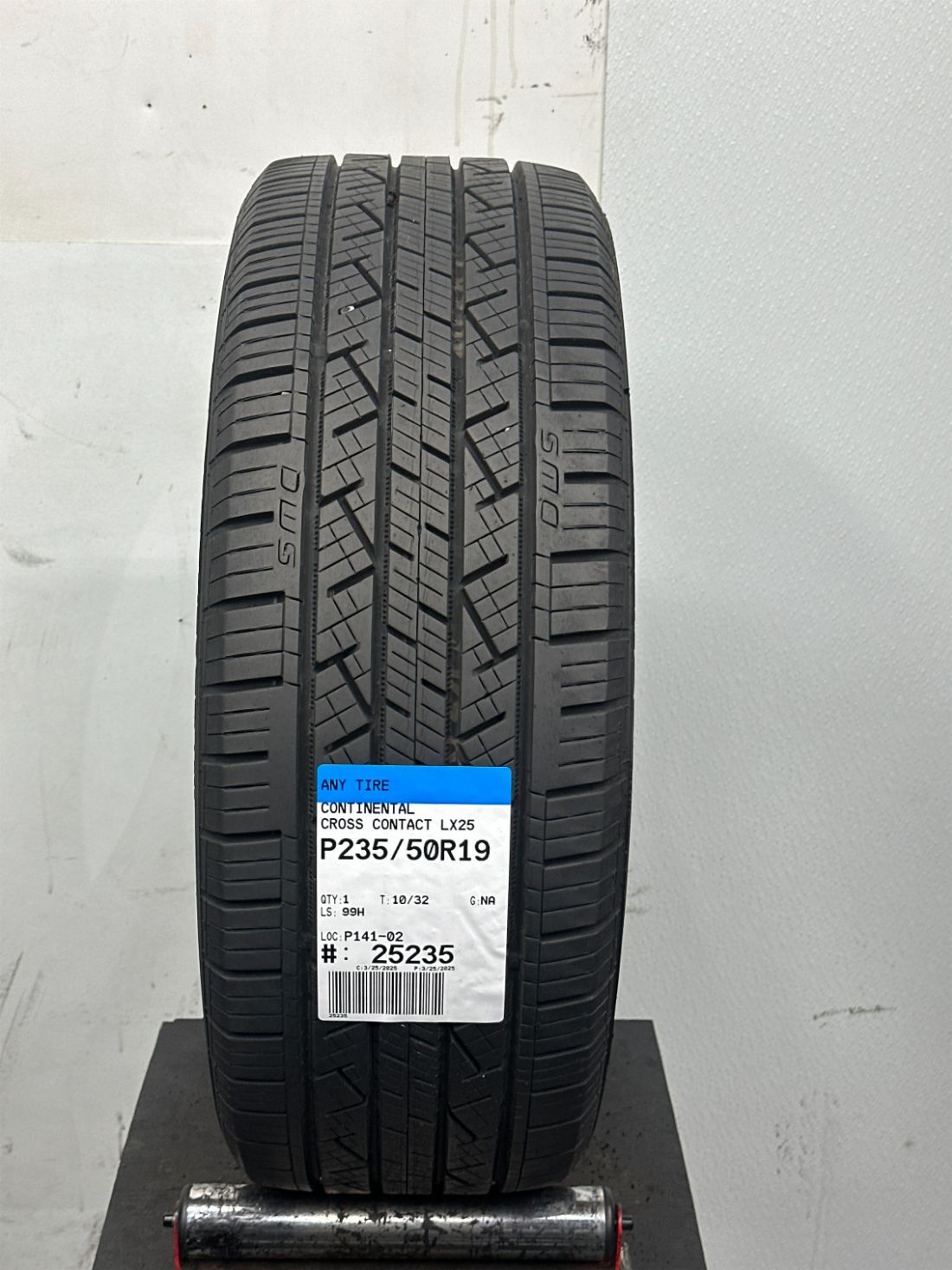 Used P235/50R19 Continental Cross Contact LX25 99 H – 10/32