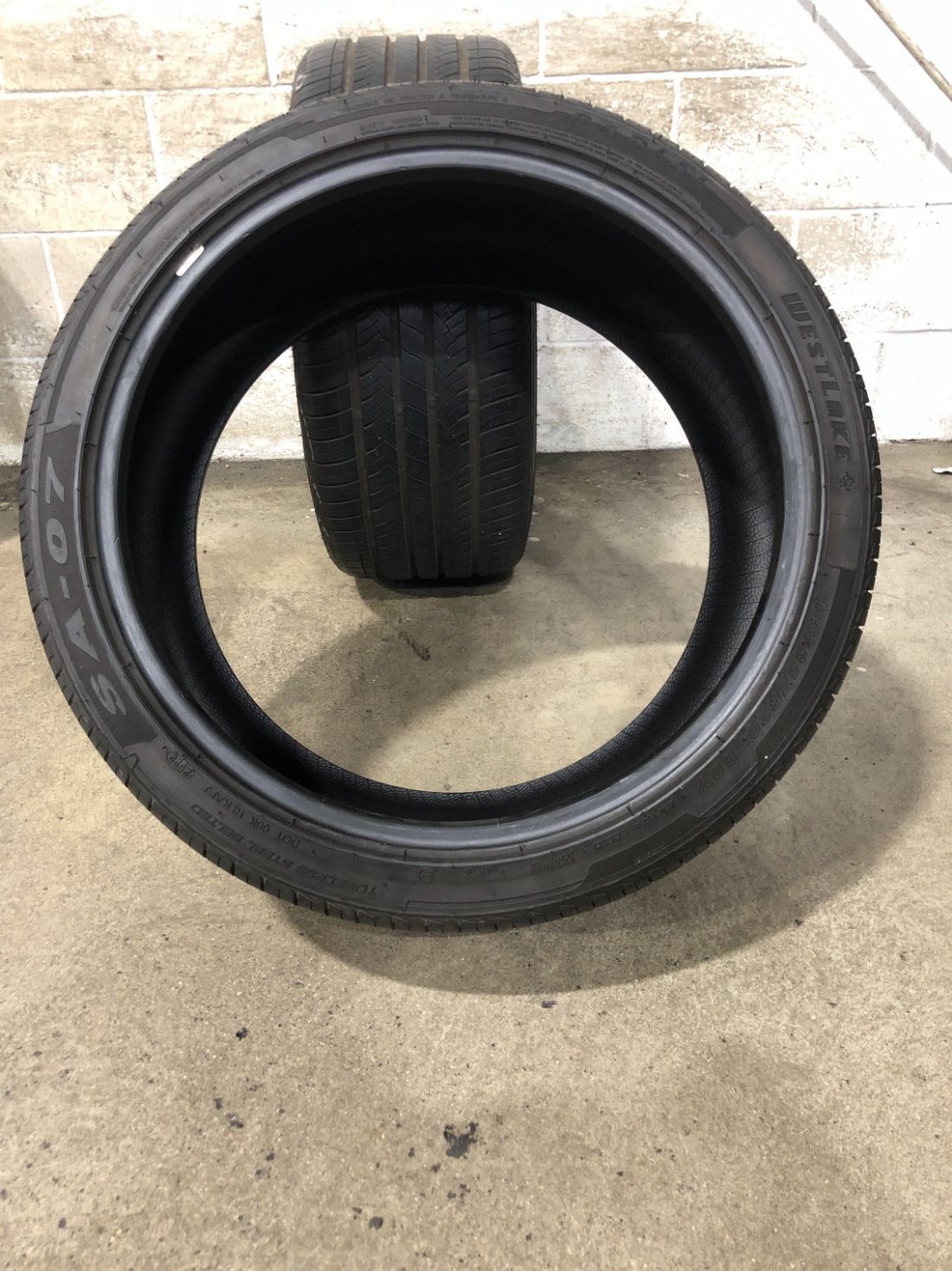 2x P265/35R20 West Lake SA-07 8/32 99 Y Used Tires 2653520
