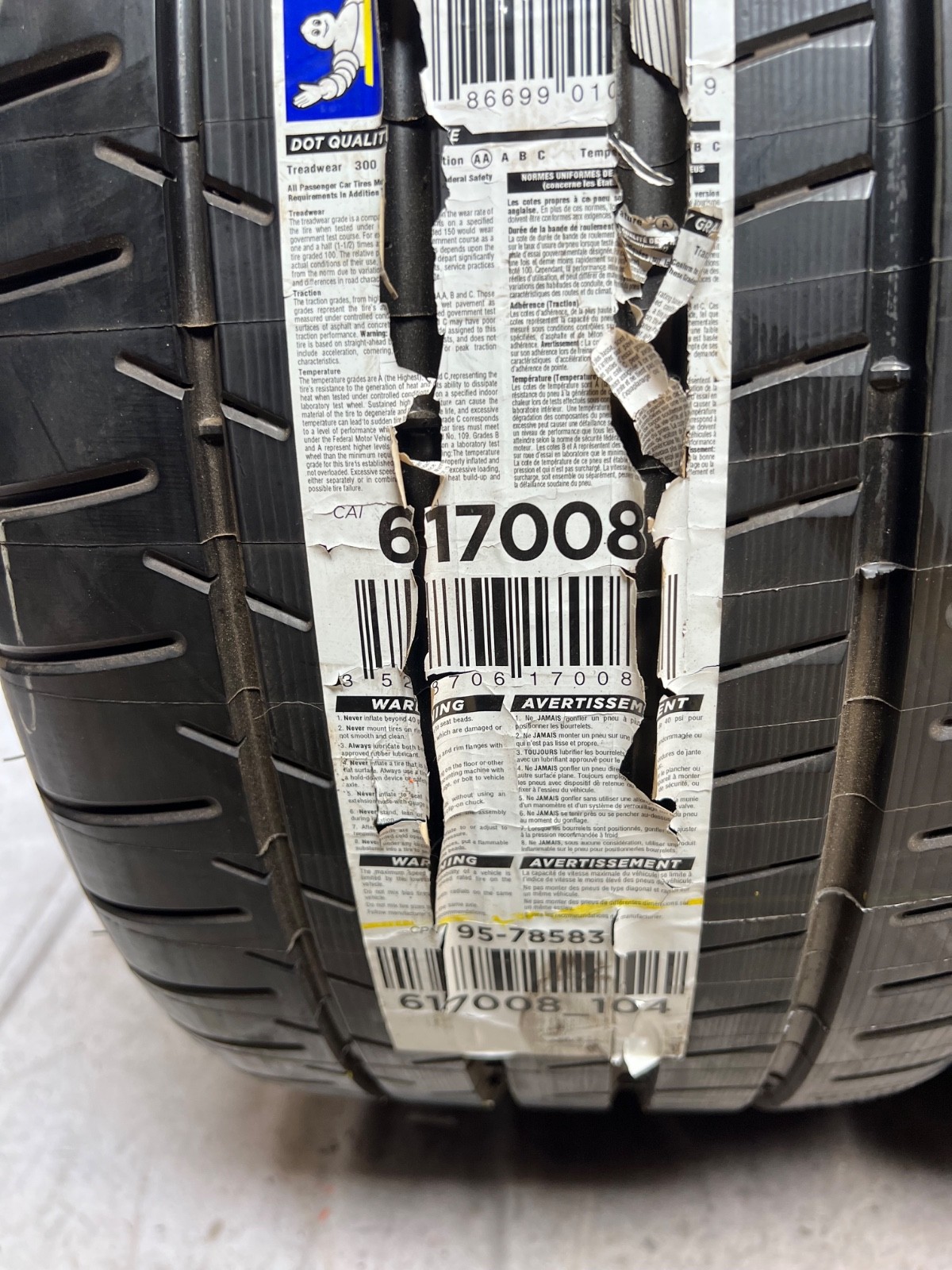 2 – NEW 245/35ZR18 XL (92Y) Michelin Pilot Super Sport (*) BMW OEM – 6196