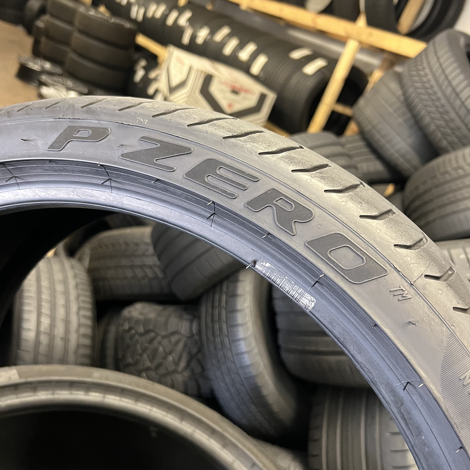 1 Tire Pirelli P Zero N1 245/35ZR20 91Y DOT.1122 No Patch
