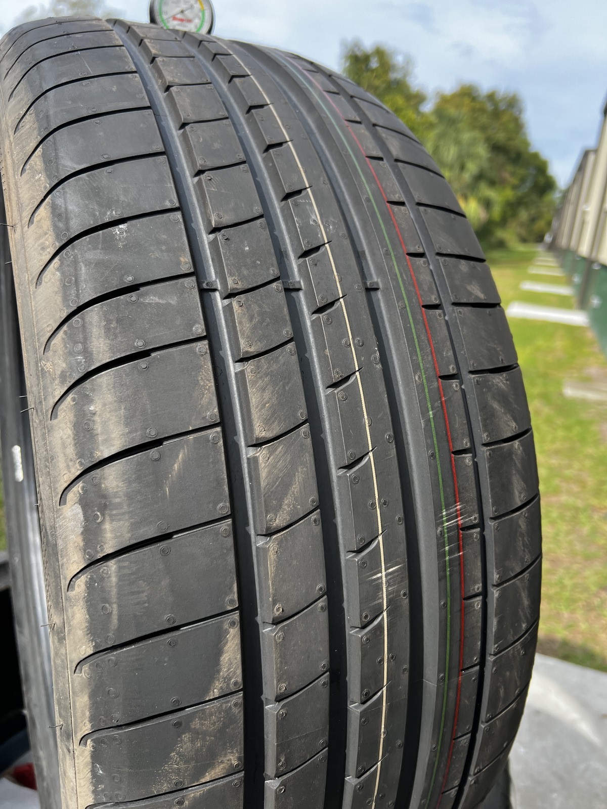 1 New Goodyear Eagle F1 Asymmetric 5 MO SoundComfort 265/40R21 105H DOT.2724