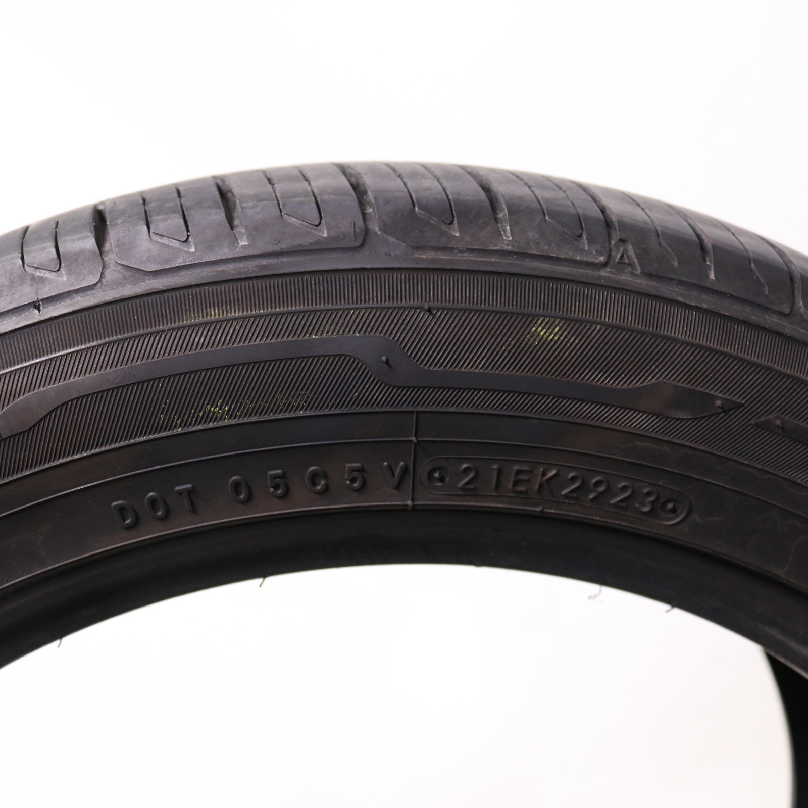 Used 235/50R18 Toyo Extensa A/S II – 97V – 9.5/32 No Repairs