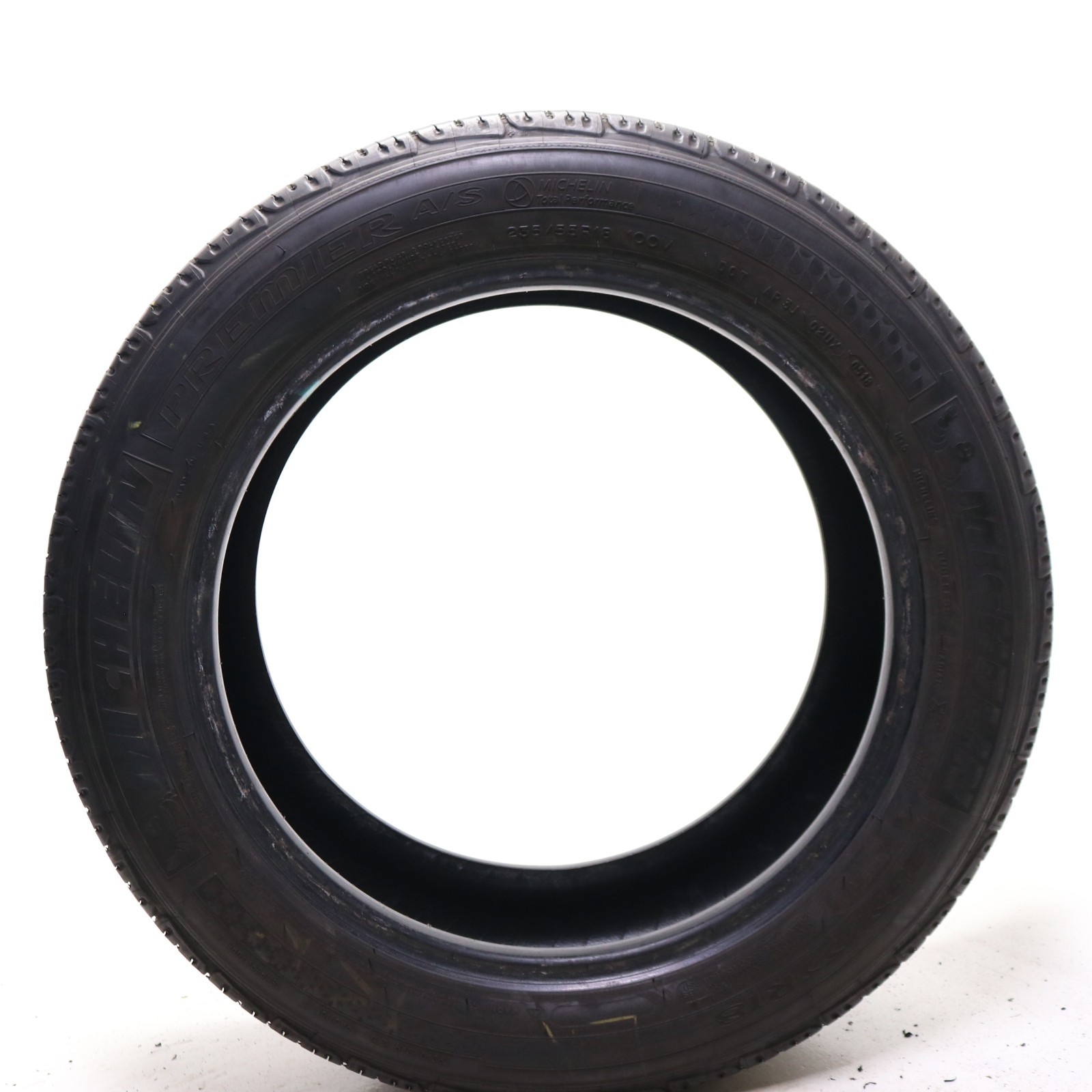 Set of 2 Used 235/55R18 Michelin Premier A/S – 100V – 6/32 No Repairs
