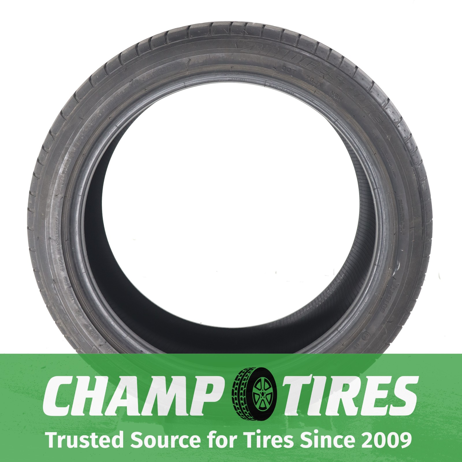 Bridgestone Potenza RE050A AO 245 40 18 93 Y 8/32nds CRT9402
