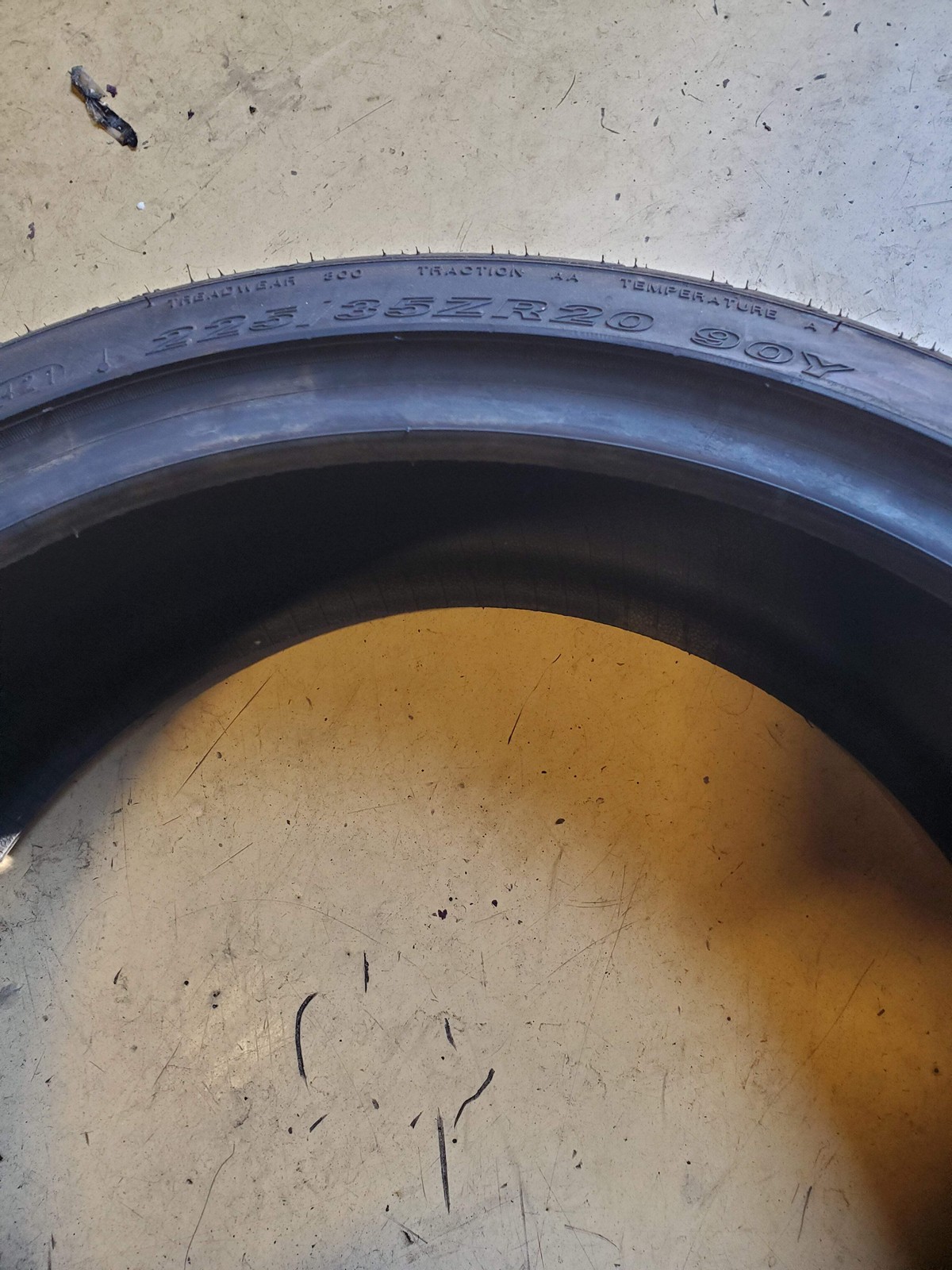 NOS NEXEN N FERA SU1 BSW P 225 35 20 90Y XL UHP TIRE 14101NXK