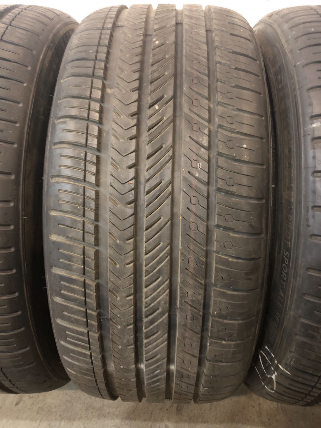 4x P255/35R21 Michelin Pilot Sport A/S 4 TO 9/32 98 W Used Tires 2553521
