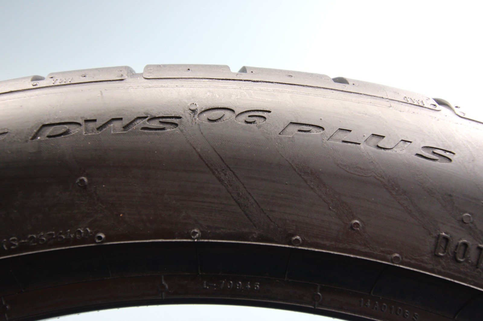 1 Used Continental ExtremeContact DWS 06 Plus 315/35ZR22 315/35/22 3153522 111Y