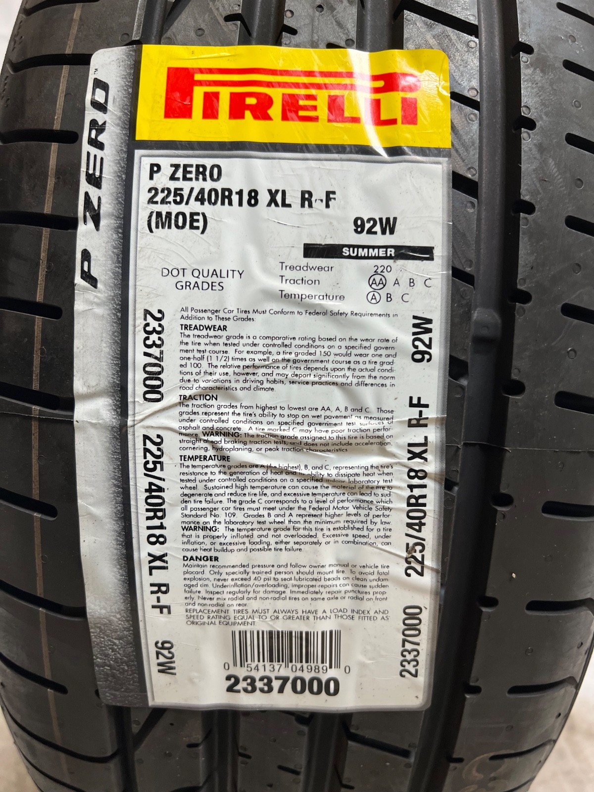 1 – NEW 225/40R18 XL (92W) Pirelli P Zero Run Flat (MOE) Mercedes OEM – 7098