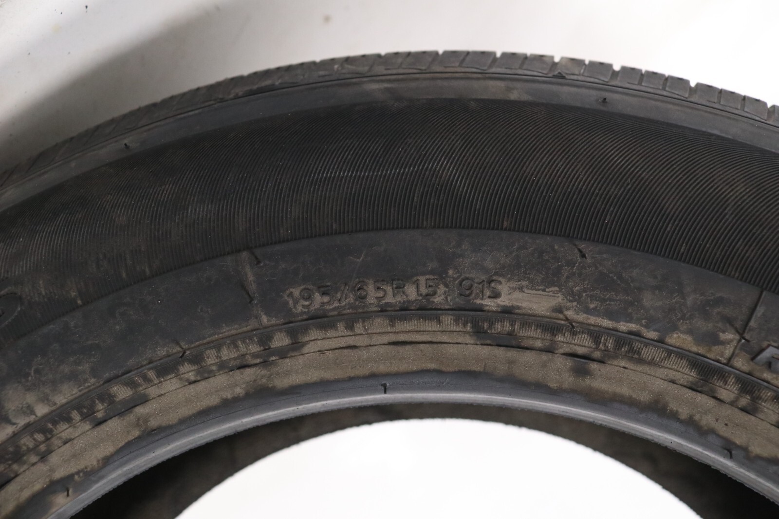 Set of 2 Take Off 195/65R15 Hankook Optimo H426 – 91S – 9/32 No Repairs