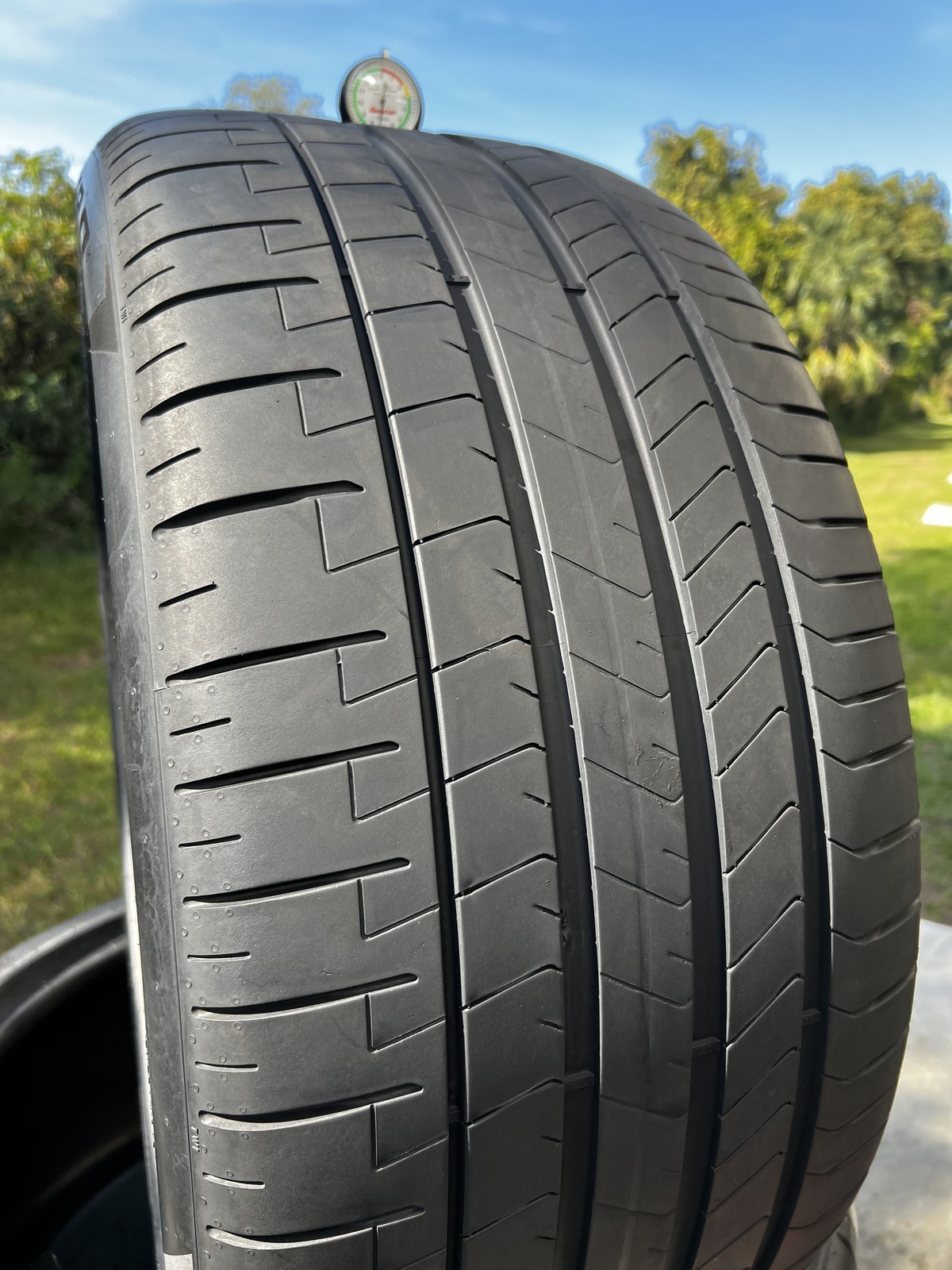 1 Tire Pirelli P Zero PZ4 Run Flat ★ BMW 315/35R22 111Y DOT.0423 7.25/32