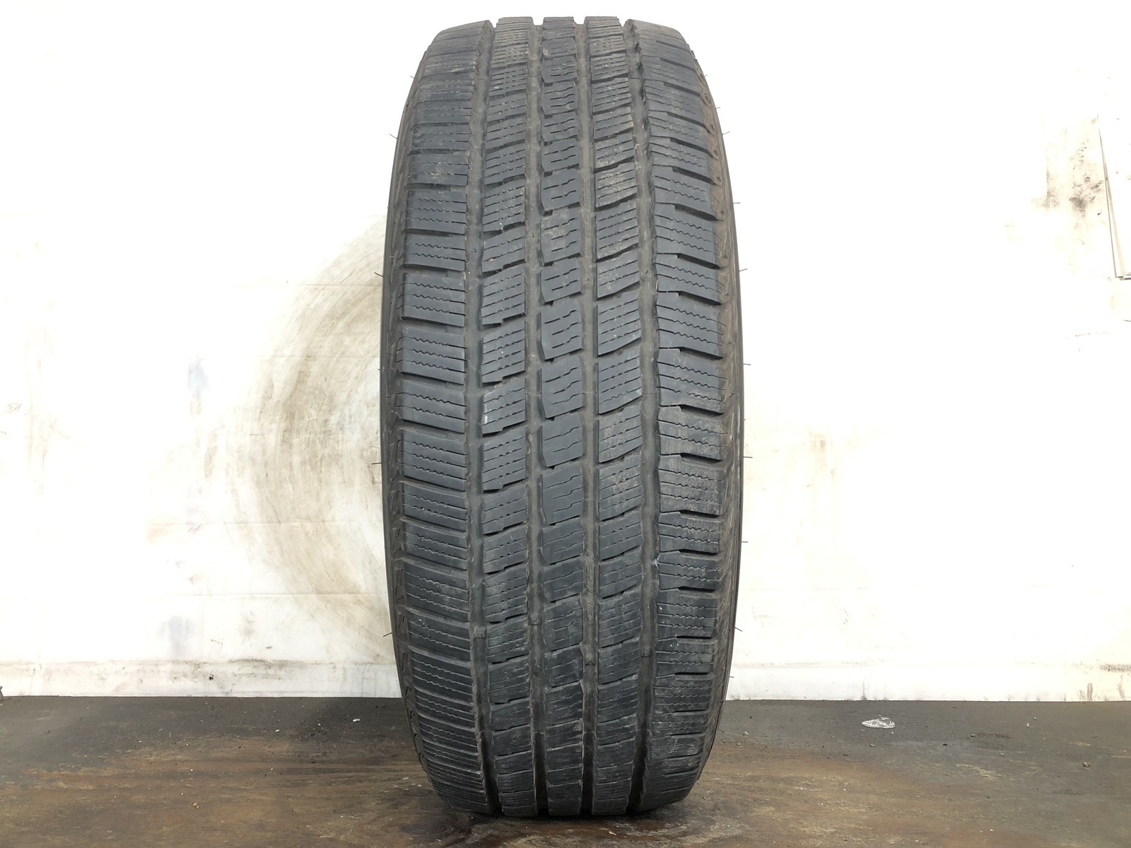 [1] Kumho Crugen HT55 P275/60R20 275 60 20 Tire 9.75/32