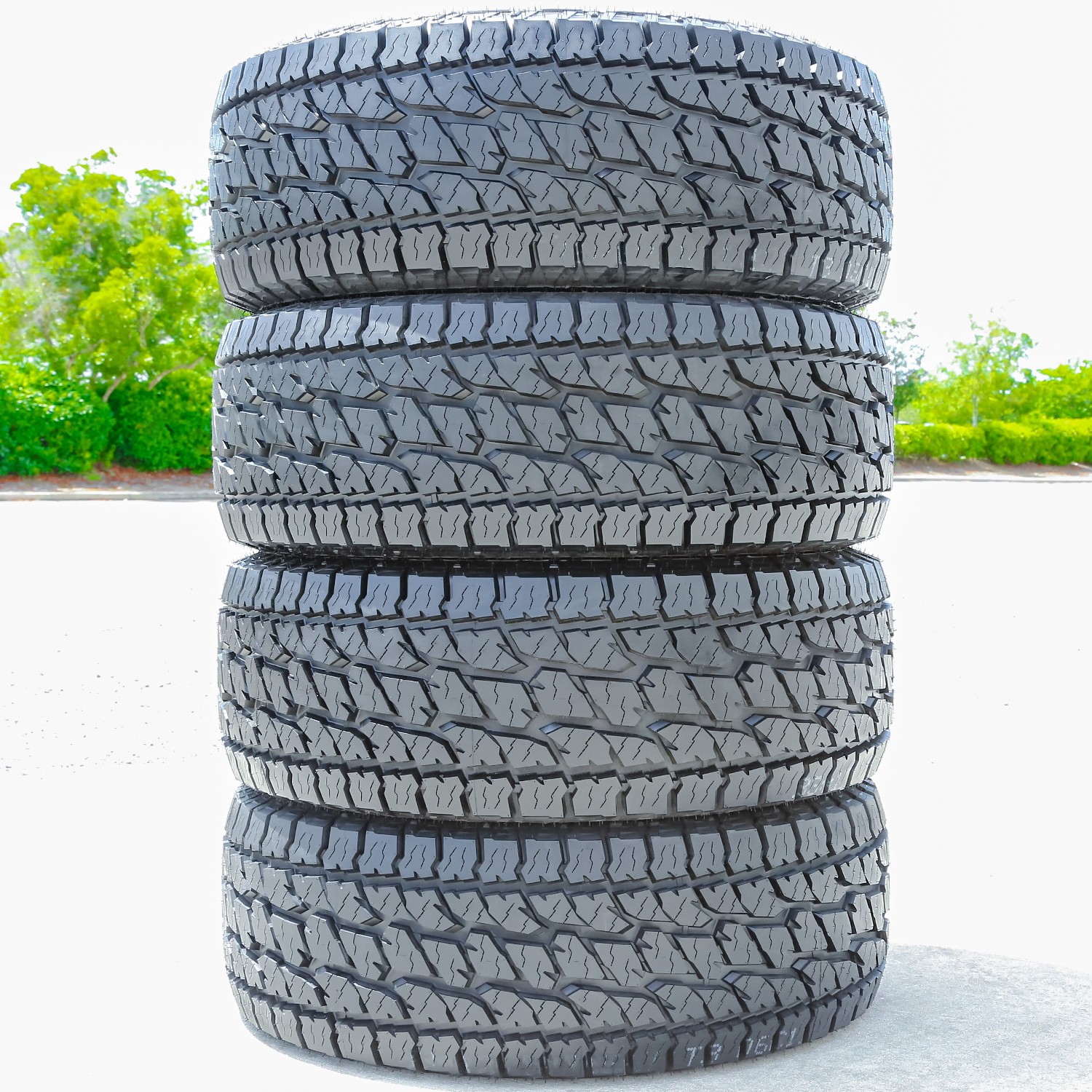 Tire Landspider Wildtraxx A/T LT 265/70R17 Load E 10 Ply AT All Terrain
