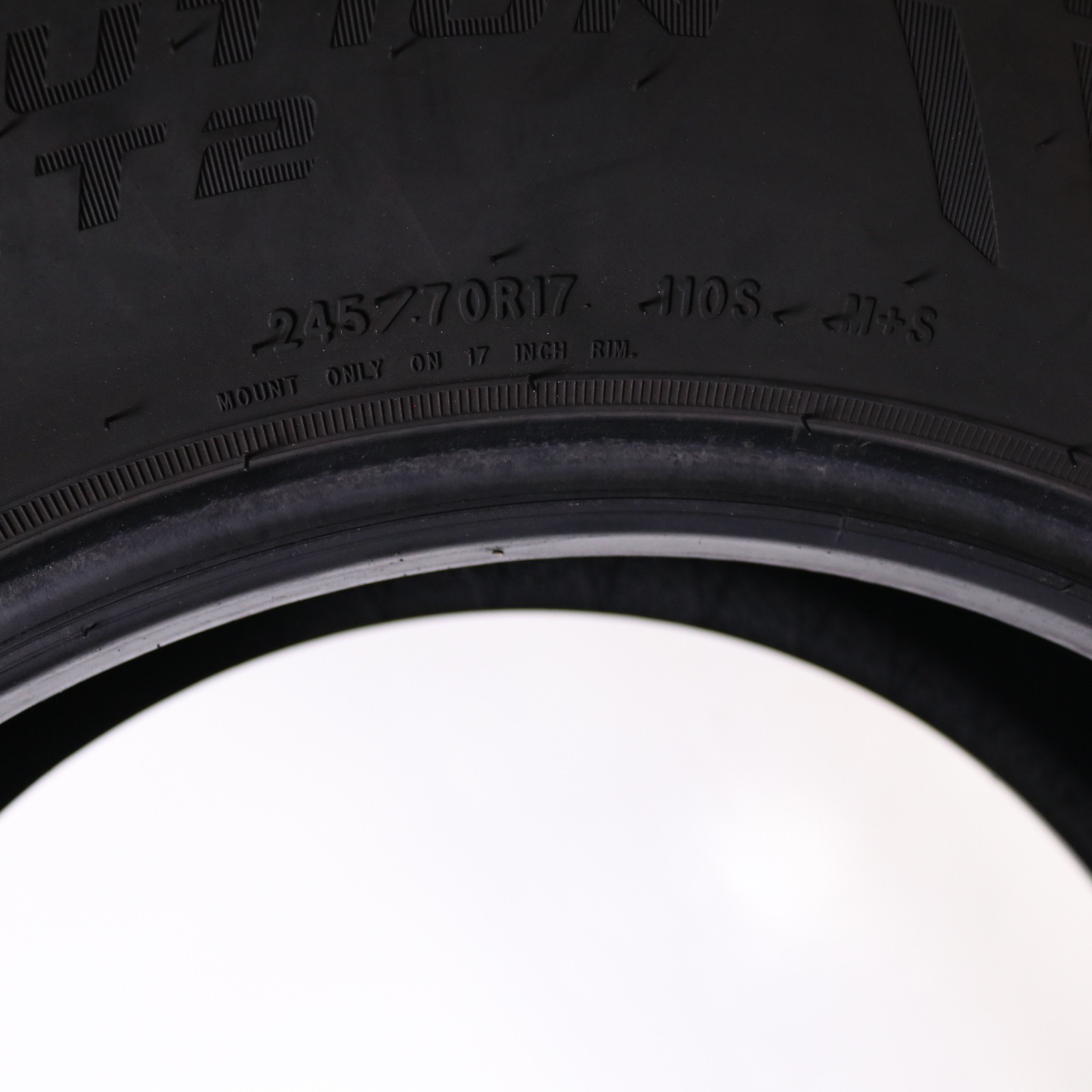 Set of 2 Used 245/70R17 Cooper Evolution HT2 – 110S – 9-10/32
