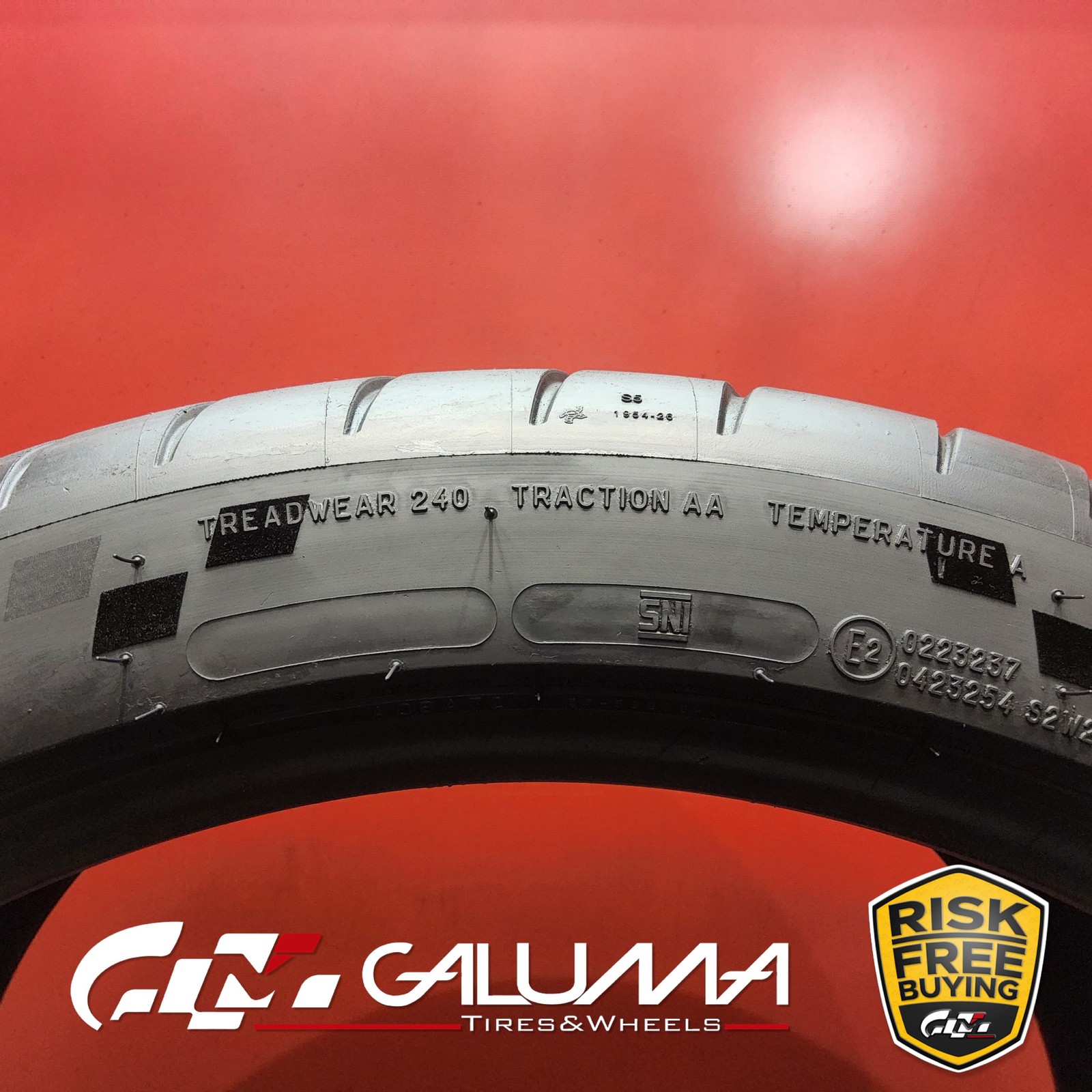 1 (One) Tire LikeNEW Michelin Pilot Sport Cup 2 K1 XL 345/30ZR21 No Patch #94821