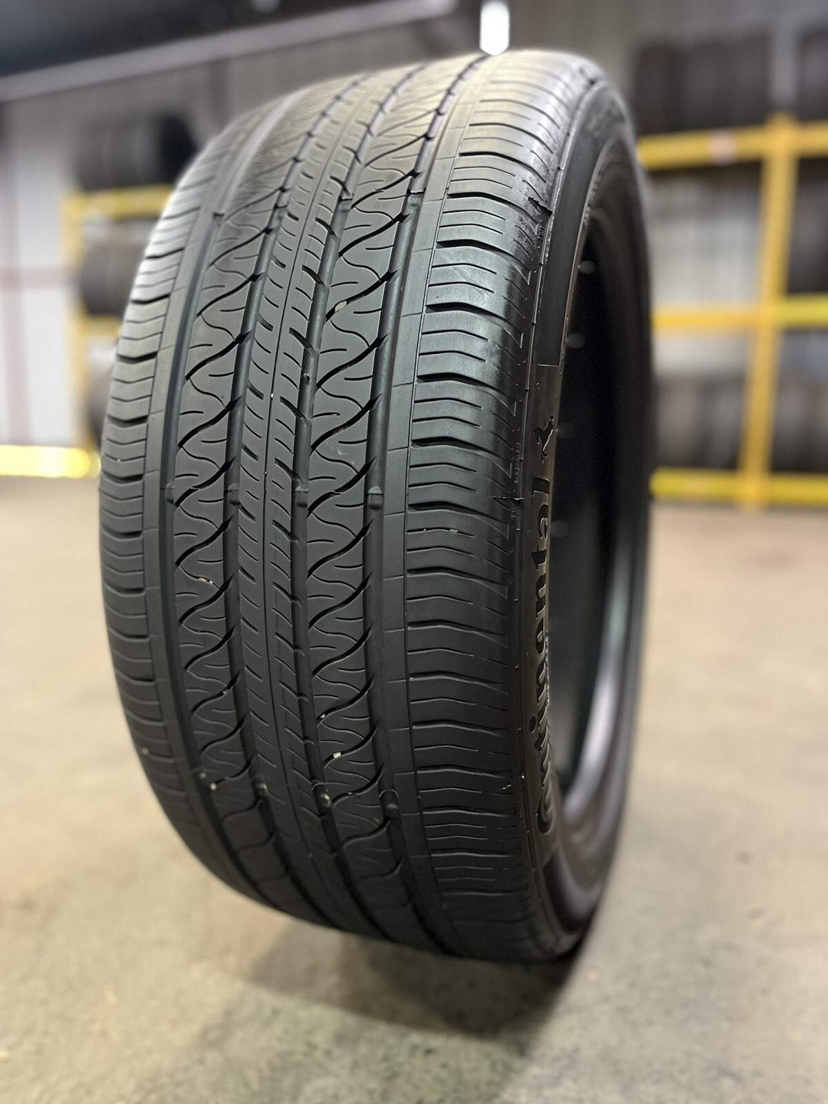 HIGH TREAD 255/45R19 (104W) Continental ProContact RX T0/T2 *TESLA OEM* (6.5/32)