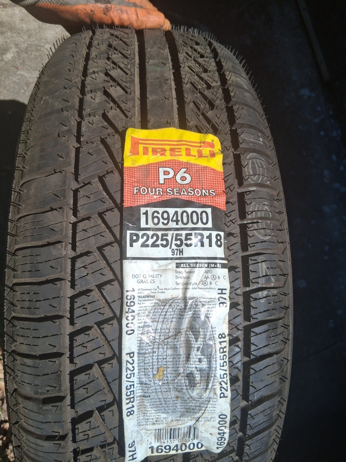 Tire 225/55R18 102H XL Pirelli P Six All Season (BMW) AS A/S Performance