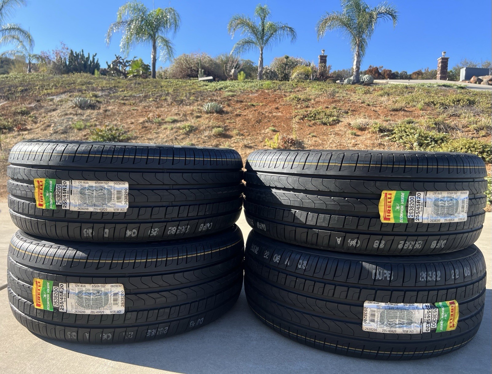 Set of FOUR BRAND NEW 255/45R20 101W Pirelli Scorpion Verde AO Audi Tires