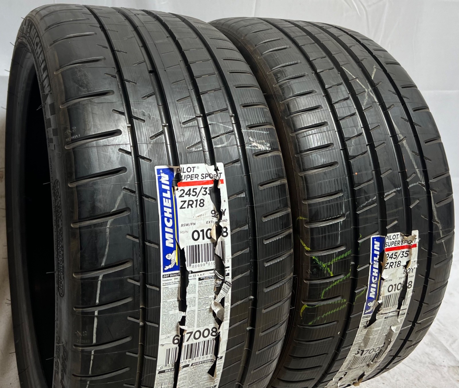 2 – NEW 245/35ZR18 XL (92Y) Michelin Pilot Super Sport (*) BMW OEM – 6196