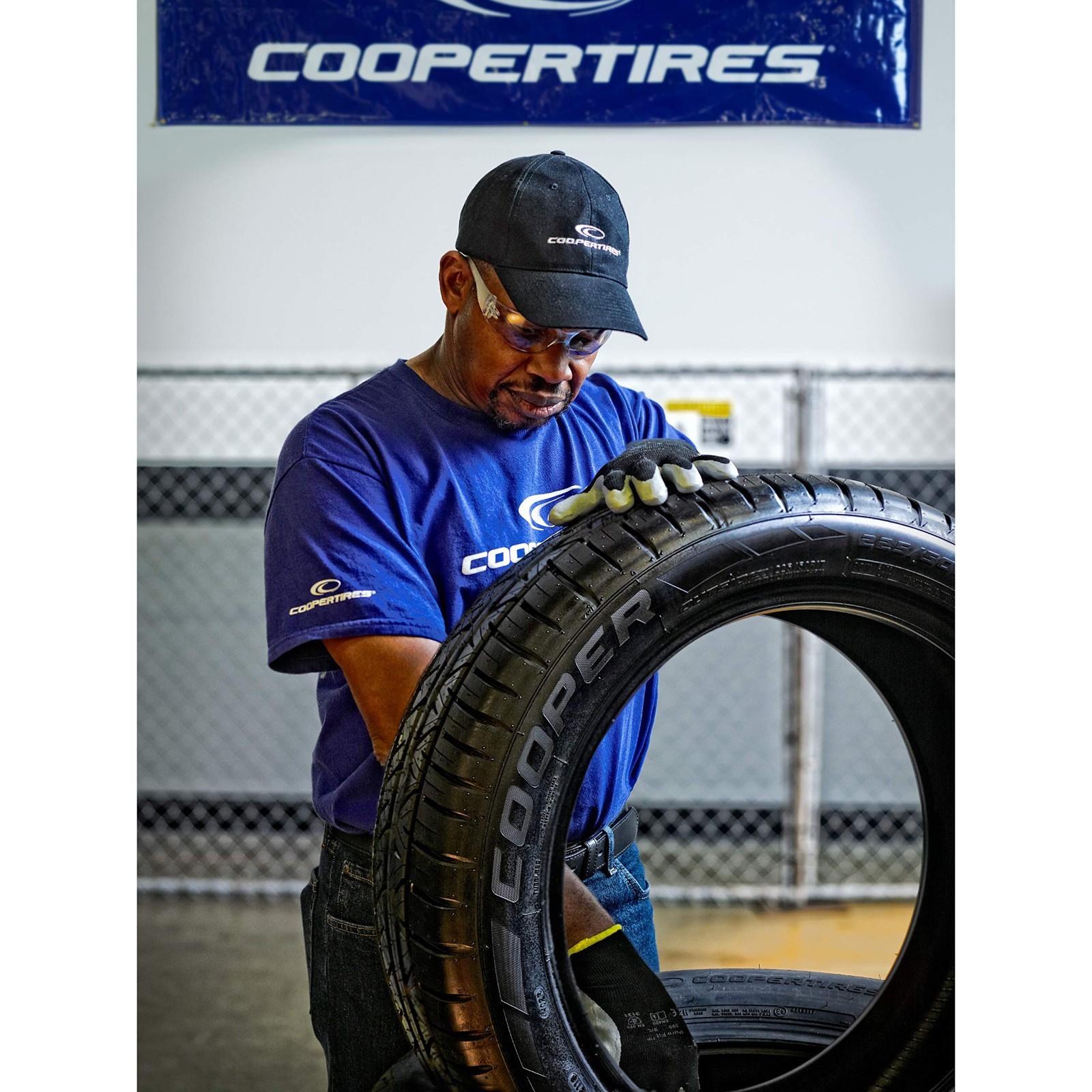 All-Season 195/65R15 Tire – High Performance, Durable, Eco-Friendly, 91H Rating