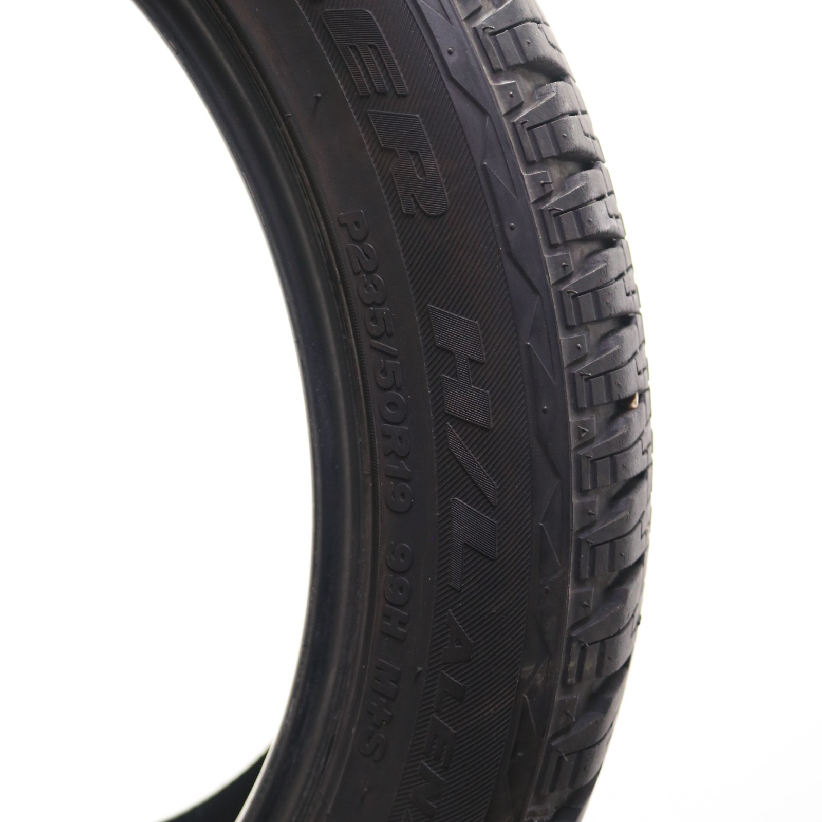 Set of 2 Used 235/50R19 Bridgestone Dueler H/L Alenza Plus – 99H – 7-8/32