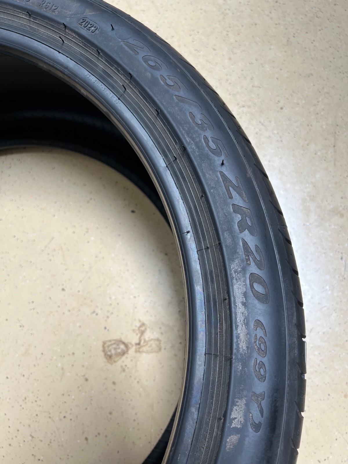 1 – Like NEW 265/35ZR20 XL (99Y) Pirelli P Zero (J) Jaguar OEM – 7153 NO REPAIRS
