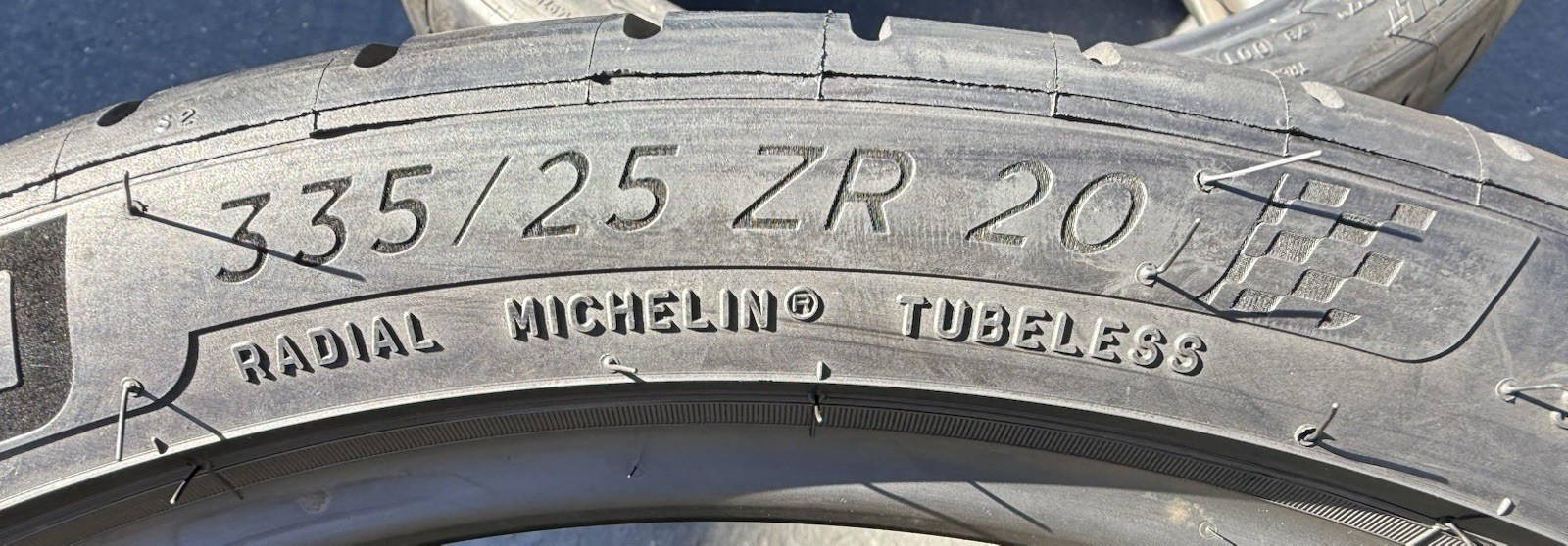 ONE BRAND NEW 335/25ZR20 99Y Michelin Pilot Sport All Season 4 ZP Run Flat Tire