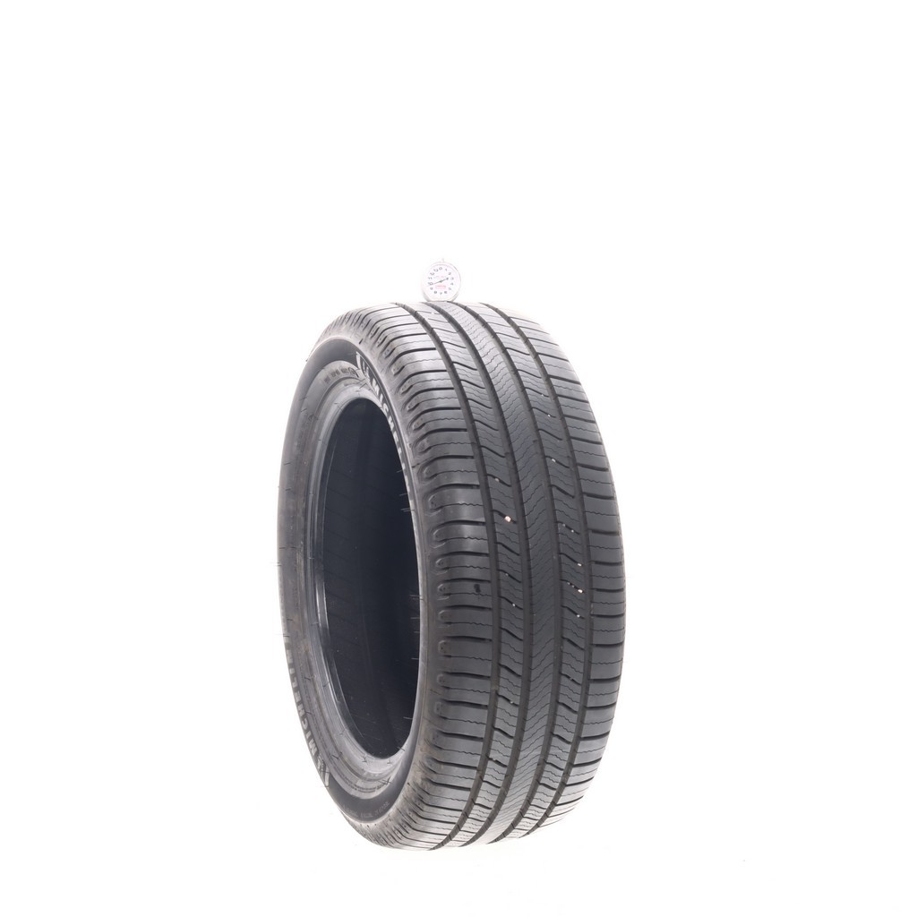 Set of (2) Used 225/50R17 Michelin Defender 2 98H – 9.5/32