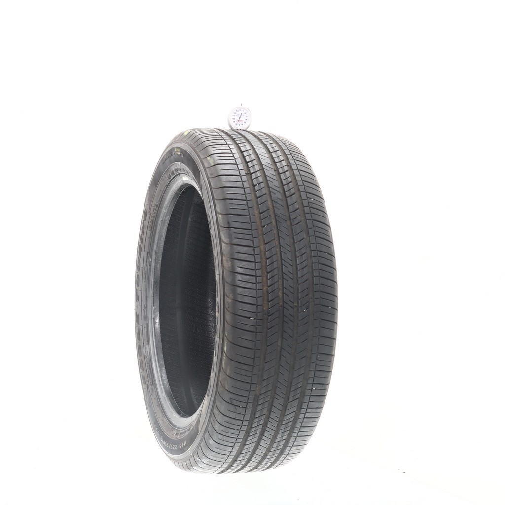 Set of (4) Used 225/55R19 Goodyear Eagle Touring 99V – 7-9/32 (19O8O)