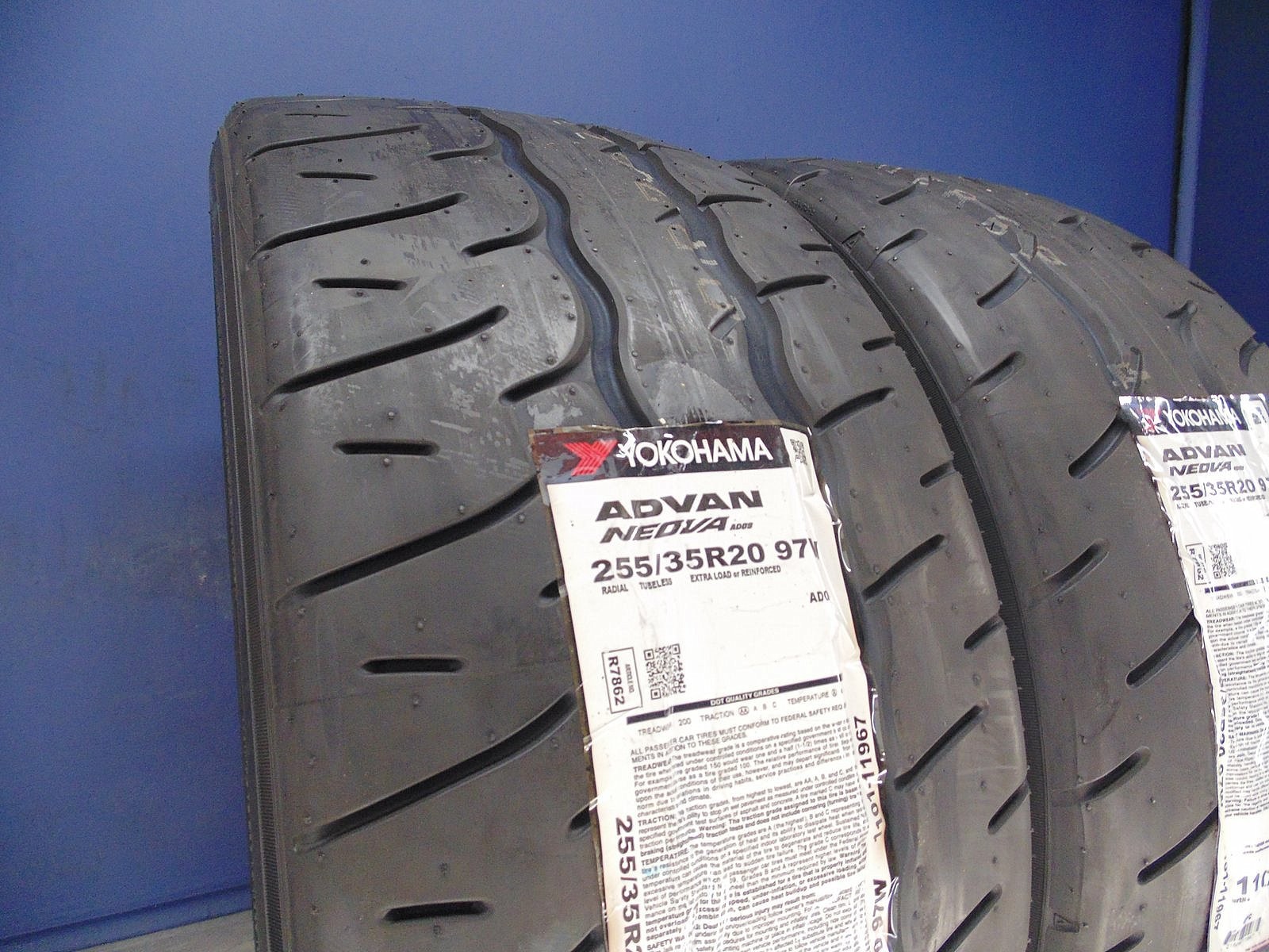 2 BRAND NEW 255/35R20 YOKOHAMA ADVAN NEOVA AD09 XL 255/35/20 97W 2553520
