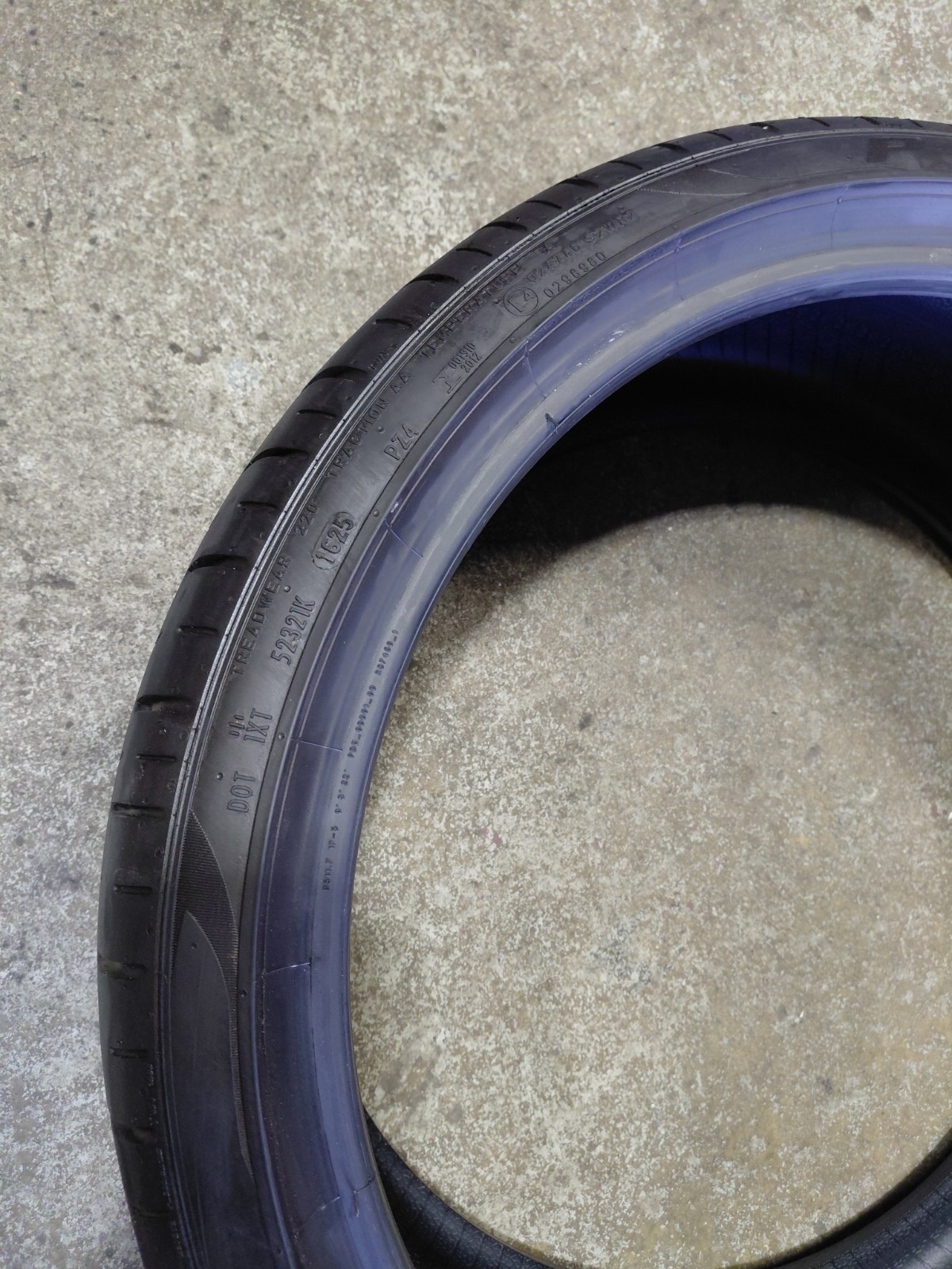245/35ZR20 (91Y) PIRELLI P ZERO NA1 SINGLE USED TIRE