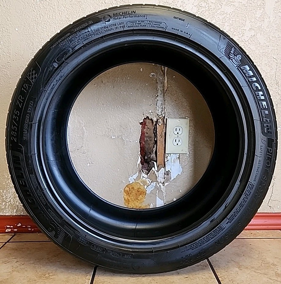 285/35ZR19 99Y Michelin Pilot Sport All Season 4 ZP 8.5/32 DOT 3923 2853519