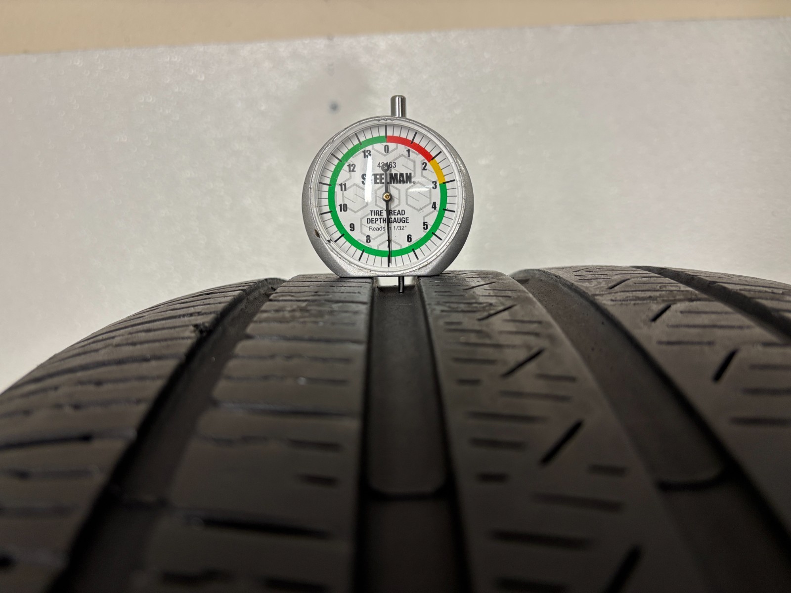 NO SHIPPING ONLY LOCAL PICK UP 2 Tires 255 35 20 Pirelli Cinturato P7 (VOL)