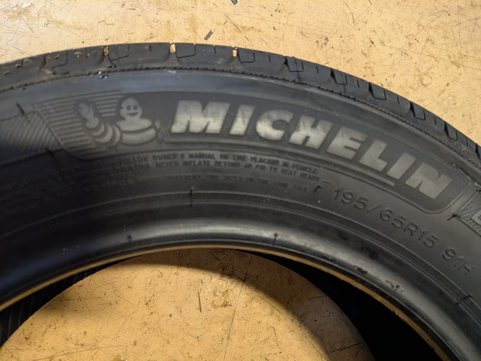 MICHELIN DEFENDER T+H BSW P 195 65 15 91H ALL SEASON TIRE 08771
