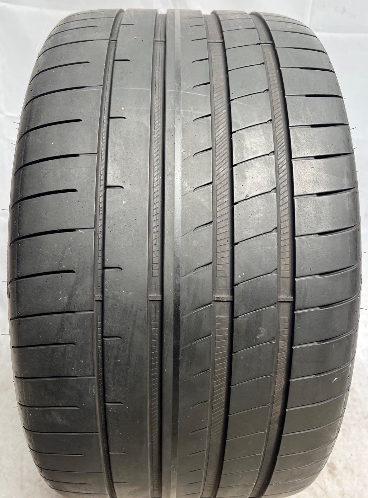 1 – NICE 305/30ZR21 XL (104Y) Goodyear Eagle F1 Asymmetric 3 (NF0) – 6133