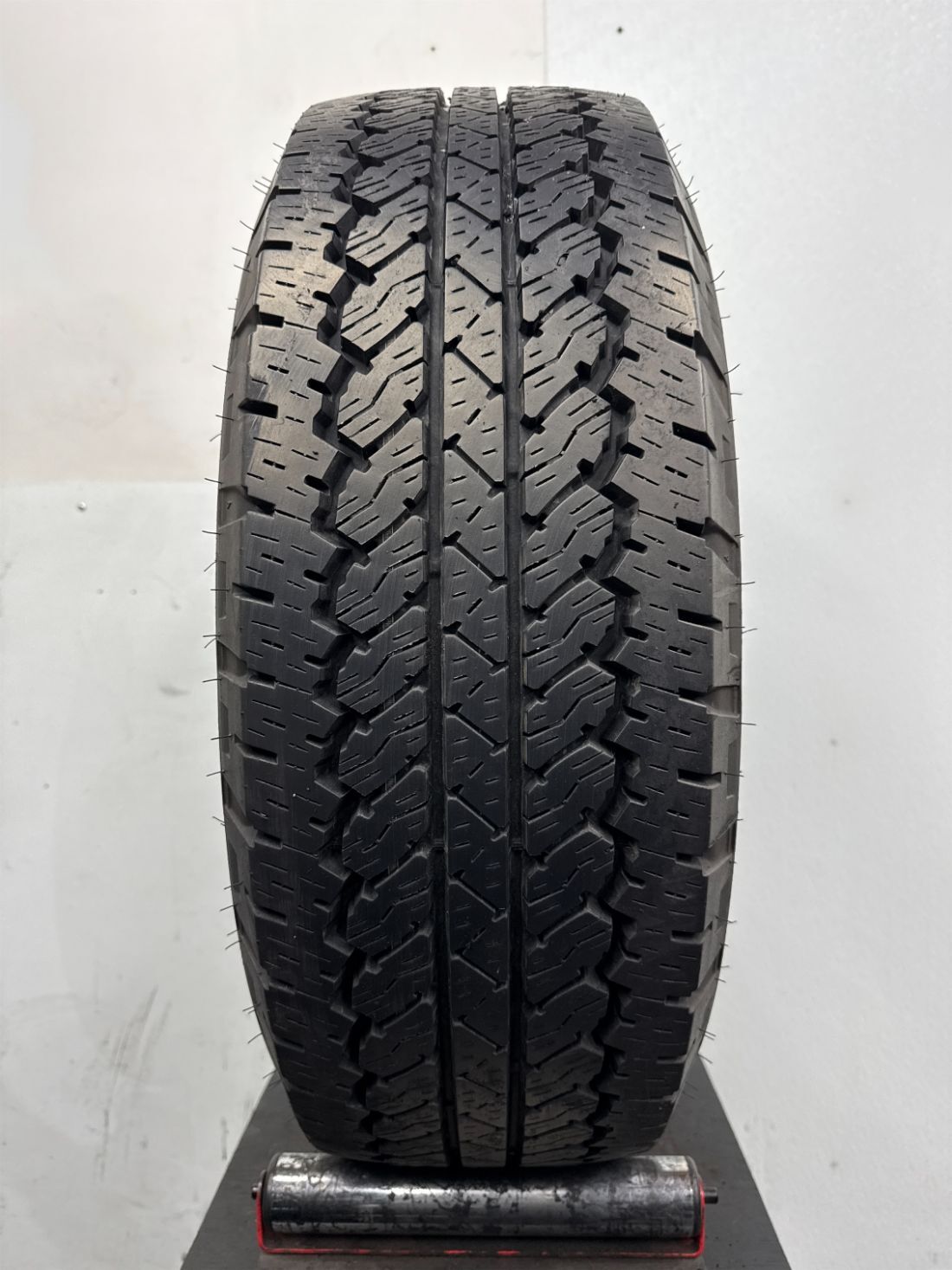 Used LT265/70R17 Bridgestone Dueler A/T RH-S 109 Q – 13/32