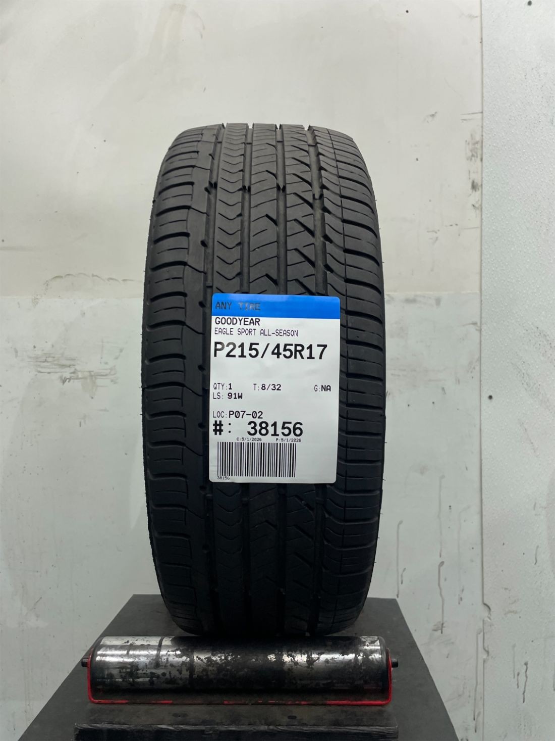 1 Used P215/45R17 Goodyear Eagle Sport All-Season 91 W – 8/32